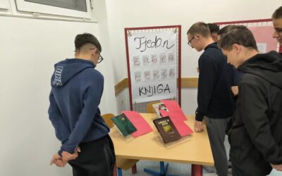 Tjedan zabranjenih knjiga u školskoj knjižnici