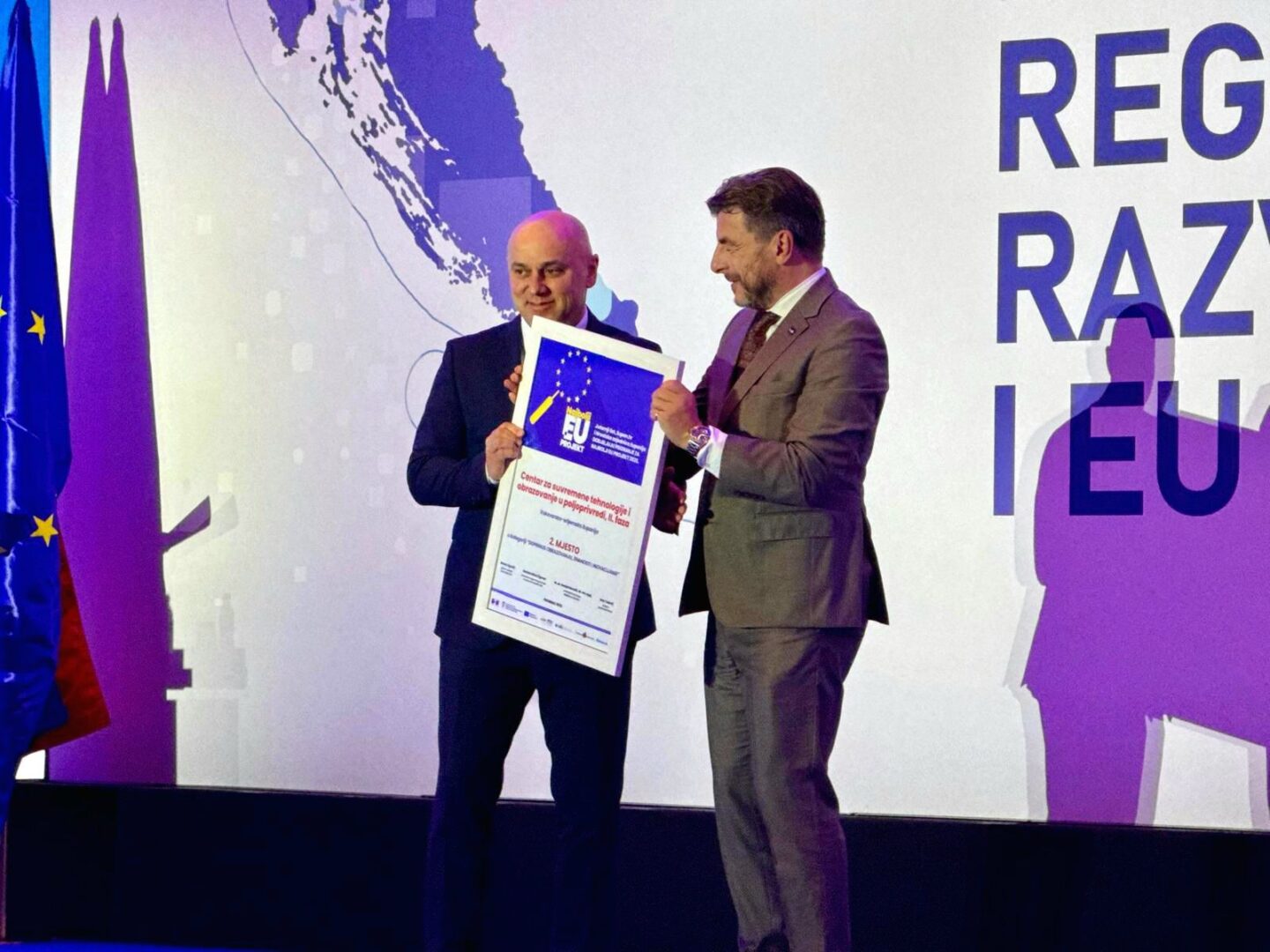 590946364_1445028517627360_979180587678154903_n